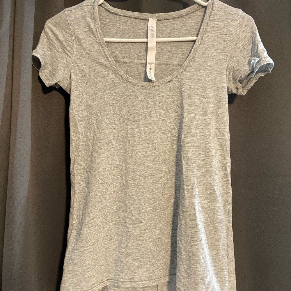 Lulu Lemon workout shirt